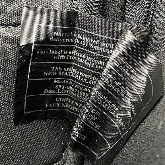 Nintendo DS Black Rectangle Zip Around Soft Faux Neoprene Storage Case Carrier - Picture 7 of 7